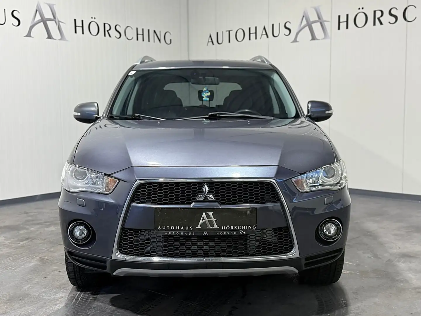 Mitsubishi Outlander 2,2 DI-D TC-SST Intense+ Aut. Grau - 2