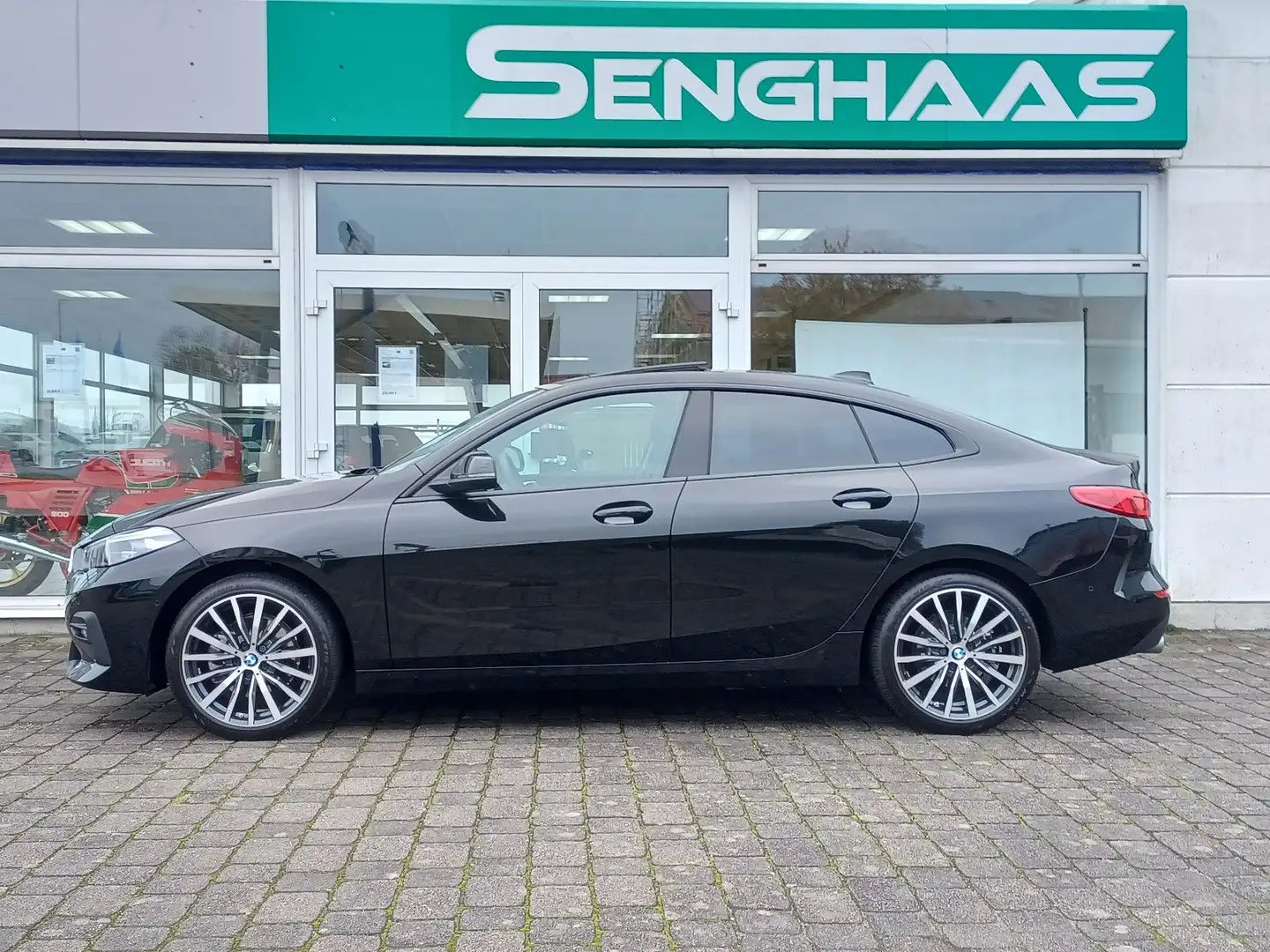 BMW 218i Gran Coupé ACC HUD Pano Leder E-Sitz Kamera Siyah - 2