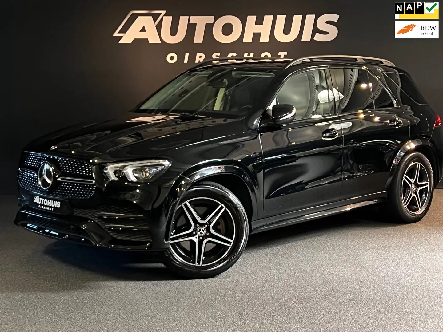 Mercedes-Benz GLE 350 e 4MATIC Premium Plus AMG Line Automatische stoele Zwart - 1
