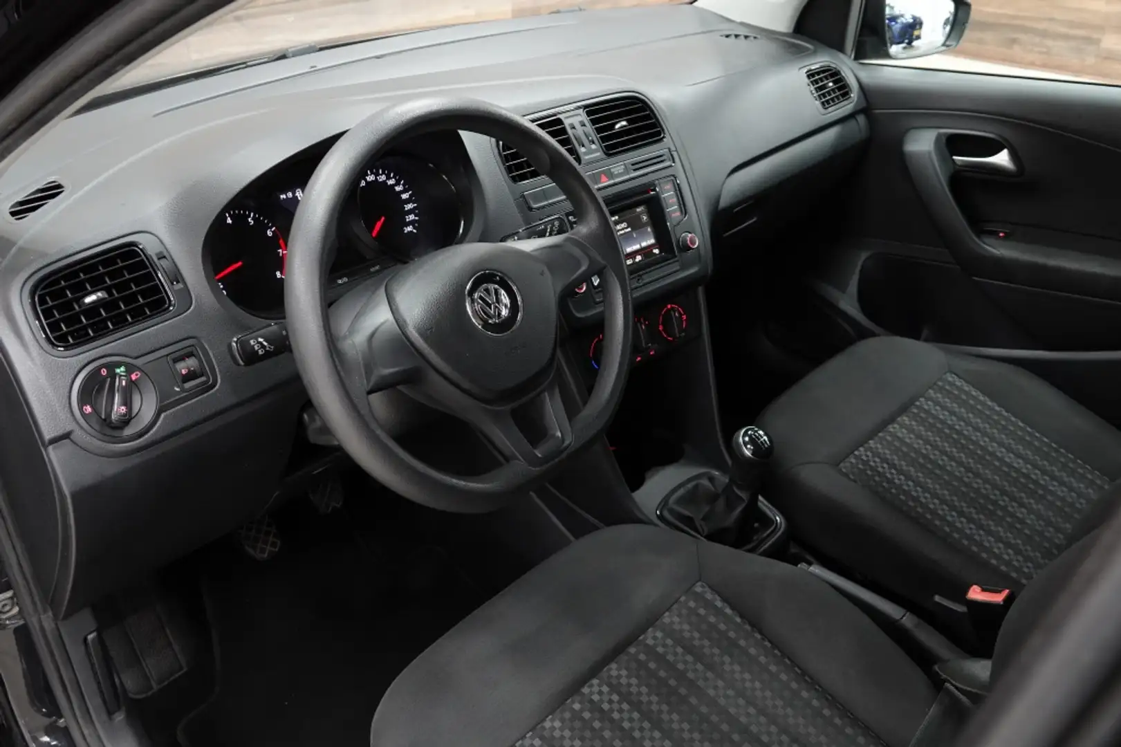 Volkswagen Polo 1.0 | 16" | START-STOP | AIRCO | Negro - 2