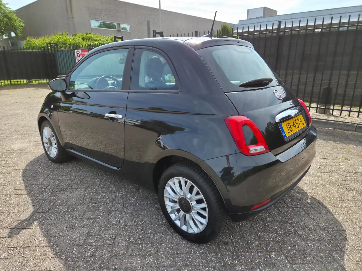 Fiat 500 0.9 TwinAir Turbo Popstar Zwart - 2