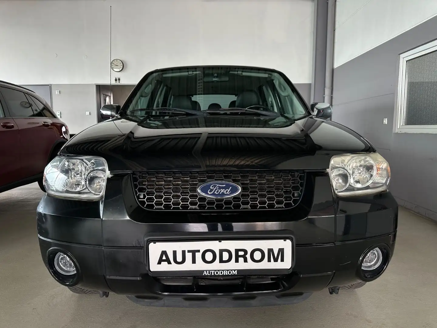 Ford Maverick 4wd XLT Aut. 1.Hand /+orig. 44TKM/Leder Schwarz - 2