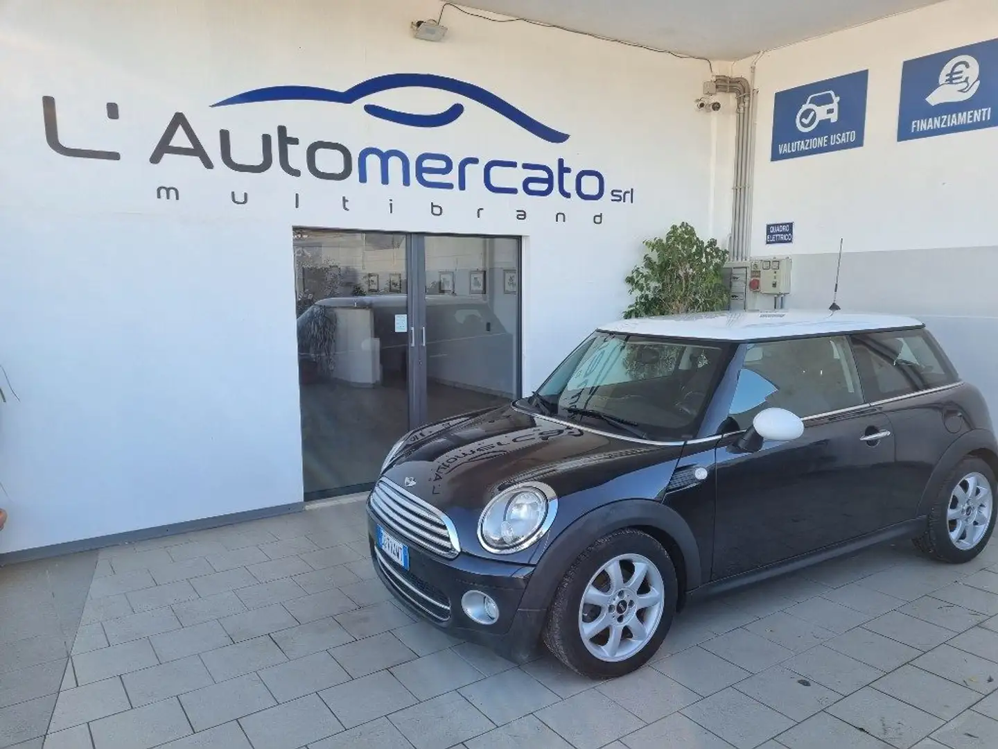 MINI Cooper D 1.6 16V Cooper D Noir - 1