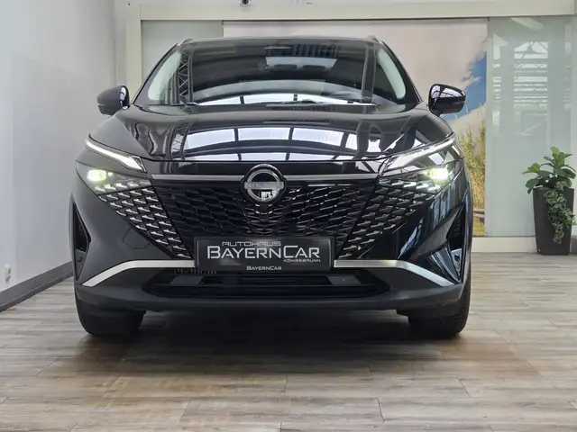 Nissan Qashqai view 2