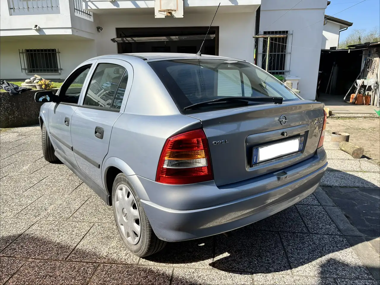 Opel Astra 5p 1.4i 16v Club, foto 5