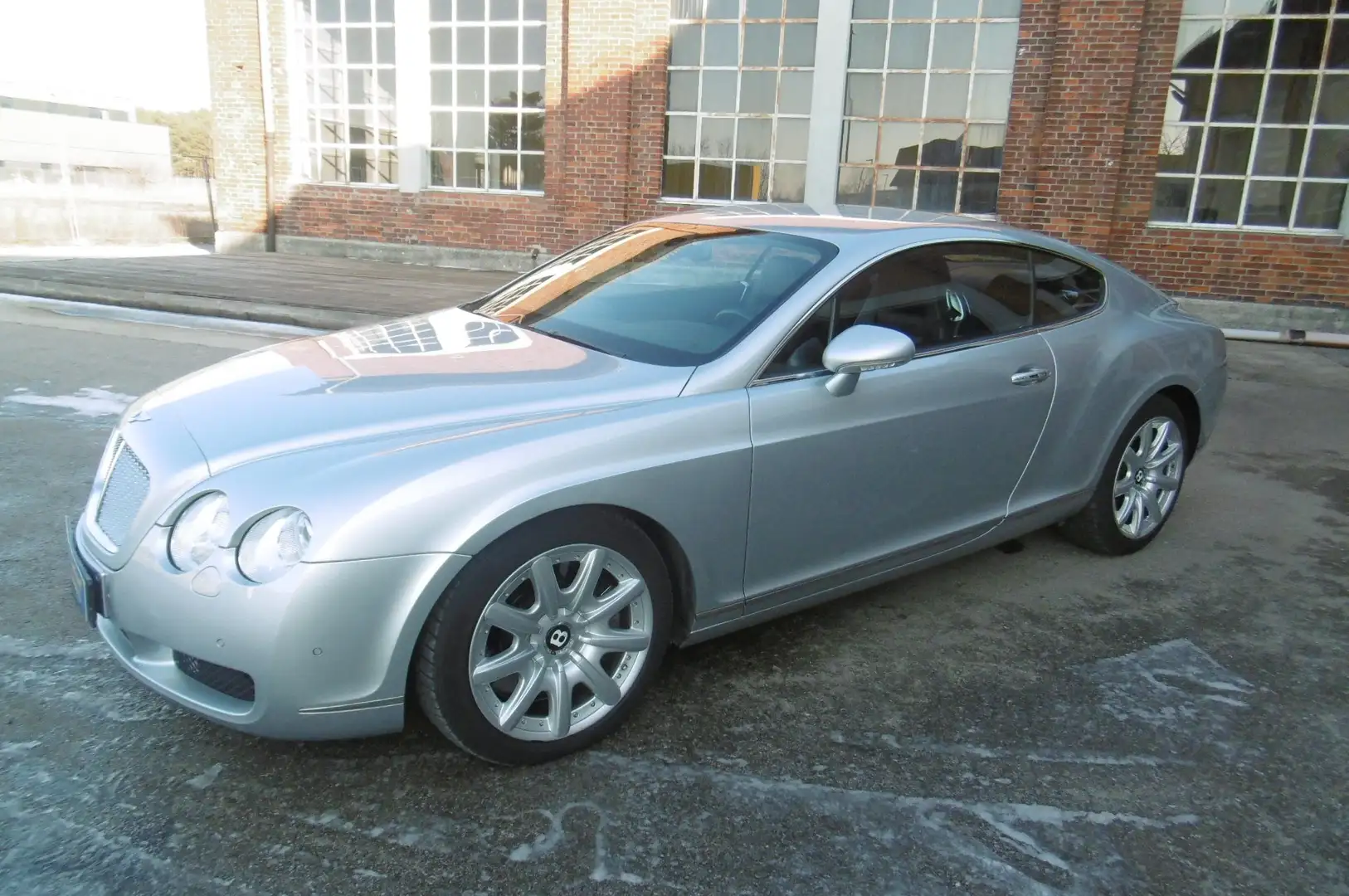 Bentley Continental GT - 560 PS! Top-Zustand Zilver - 1