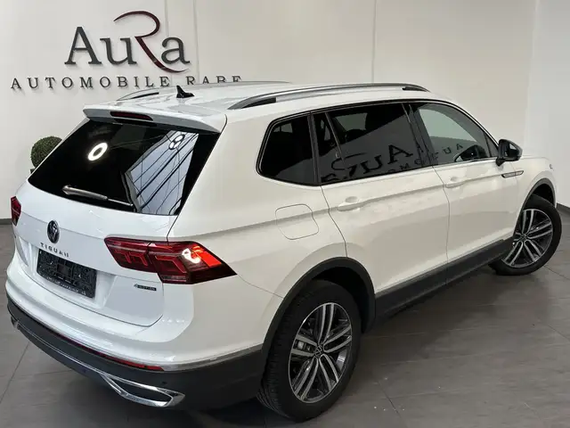 Volkswagen Tiguan Allspace view 5