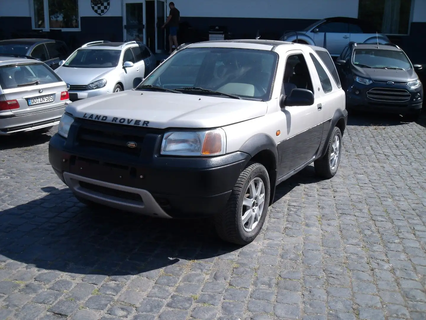 Land Rover Freelander Gris - 1
