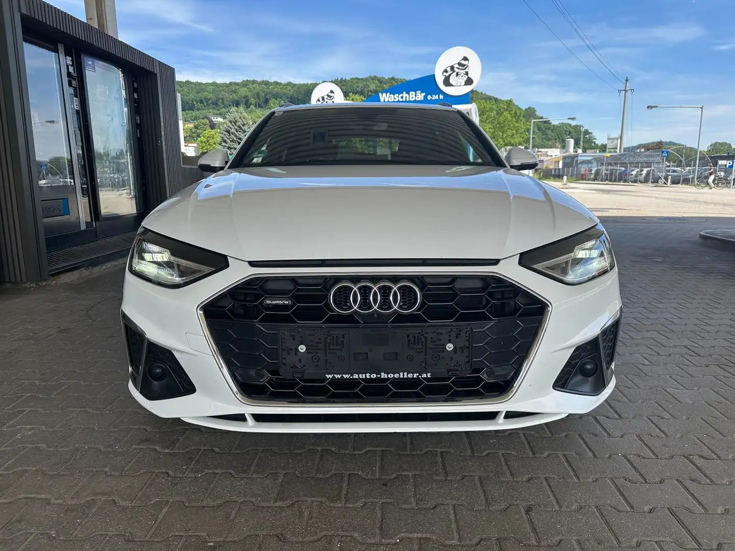 Audi A4 Avant 40 TDI quattro 3 x S-line S-tronic Weiß - 2