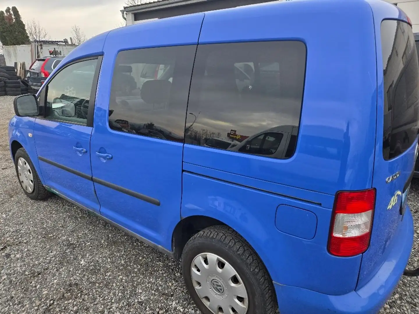 Volkswagen Caddy Life Blau - 2