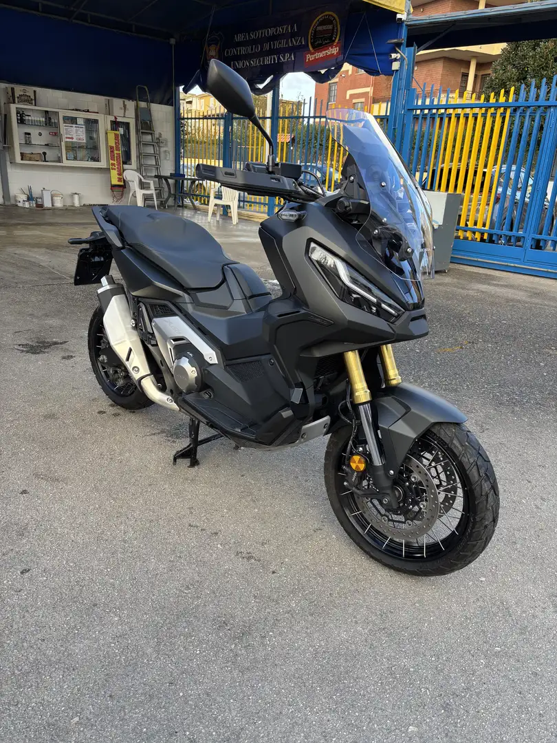 Honda X-ADV sport Noir - 1