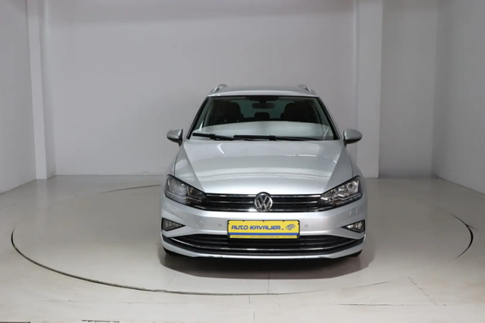 Volkswagen Golf Sportsvan Join * Navi * Sitzhzg. Zilver - 2