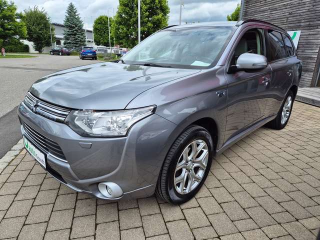 Imagine Mitsubishi Outlander PHEV Instyle 4WD"AHK"Leder"Kamera"Navi