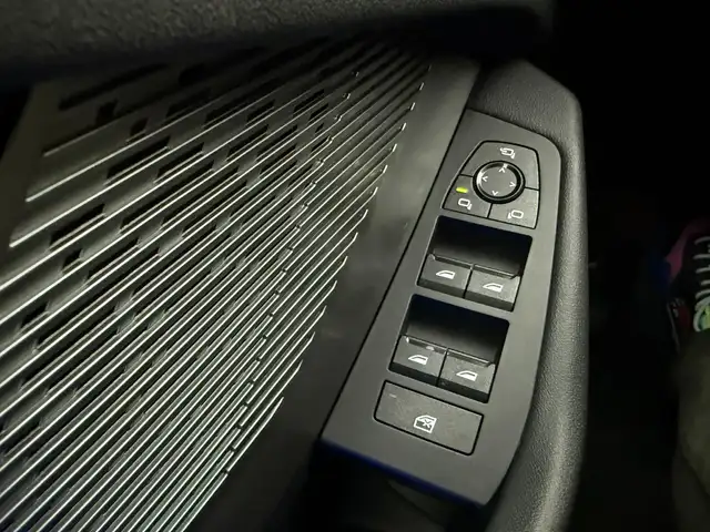 BMW 1 Series view 15