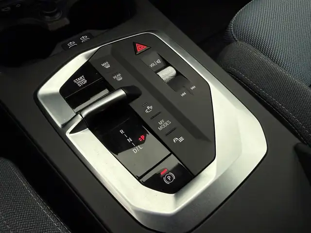 BMW 1 Series view 14