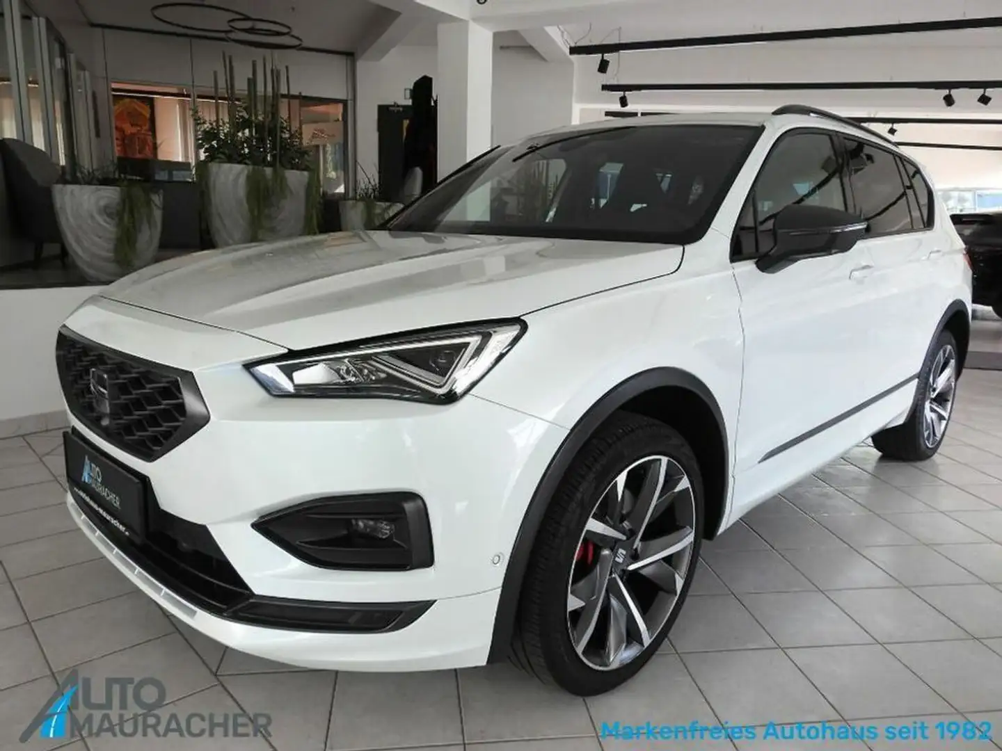 SEAT Tarraco 2,0 TDI FR 4Drive DSG*AHK*PANO*BEATS*360° Weiß - 1