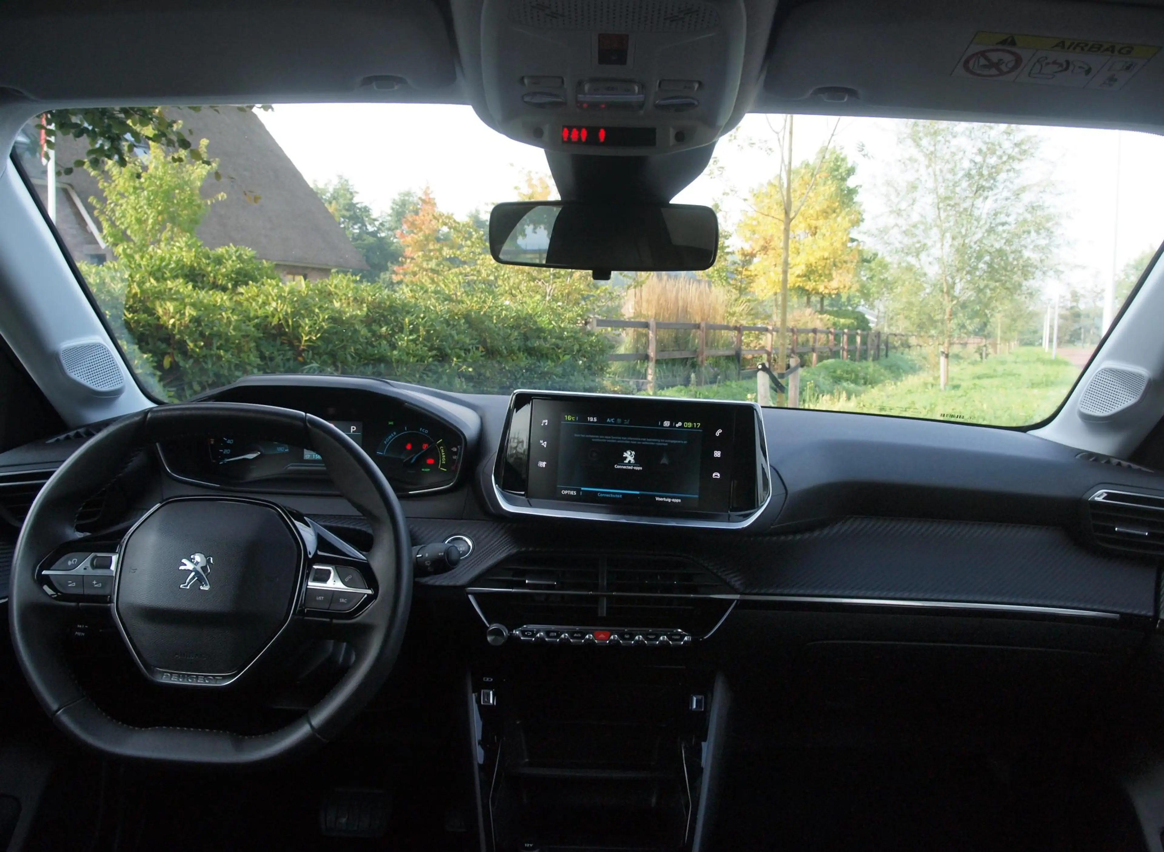 Peugeot e-208 EV 50 kWh | SOH 92% | Apple Carplay | Parkeersenso — photo 14
