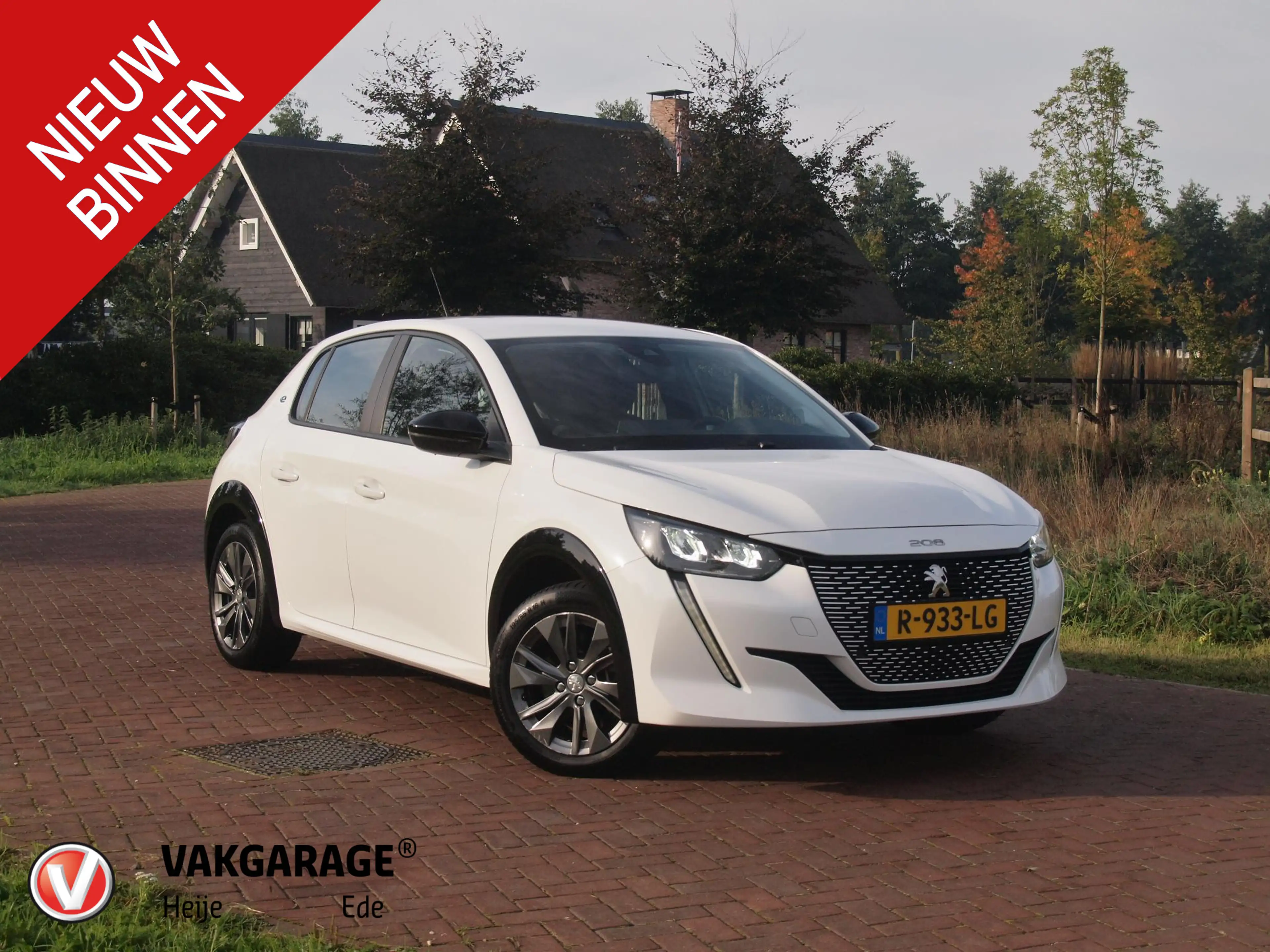 Peugeot e-208 EV 50 kWh | SOH 92% | Apple Carplay | Parkeersenso