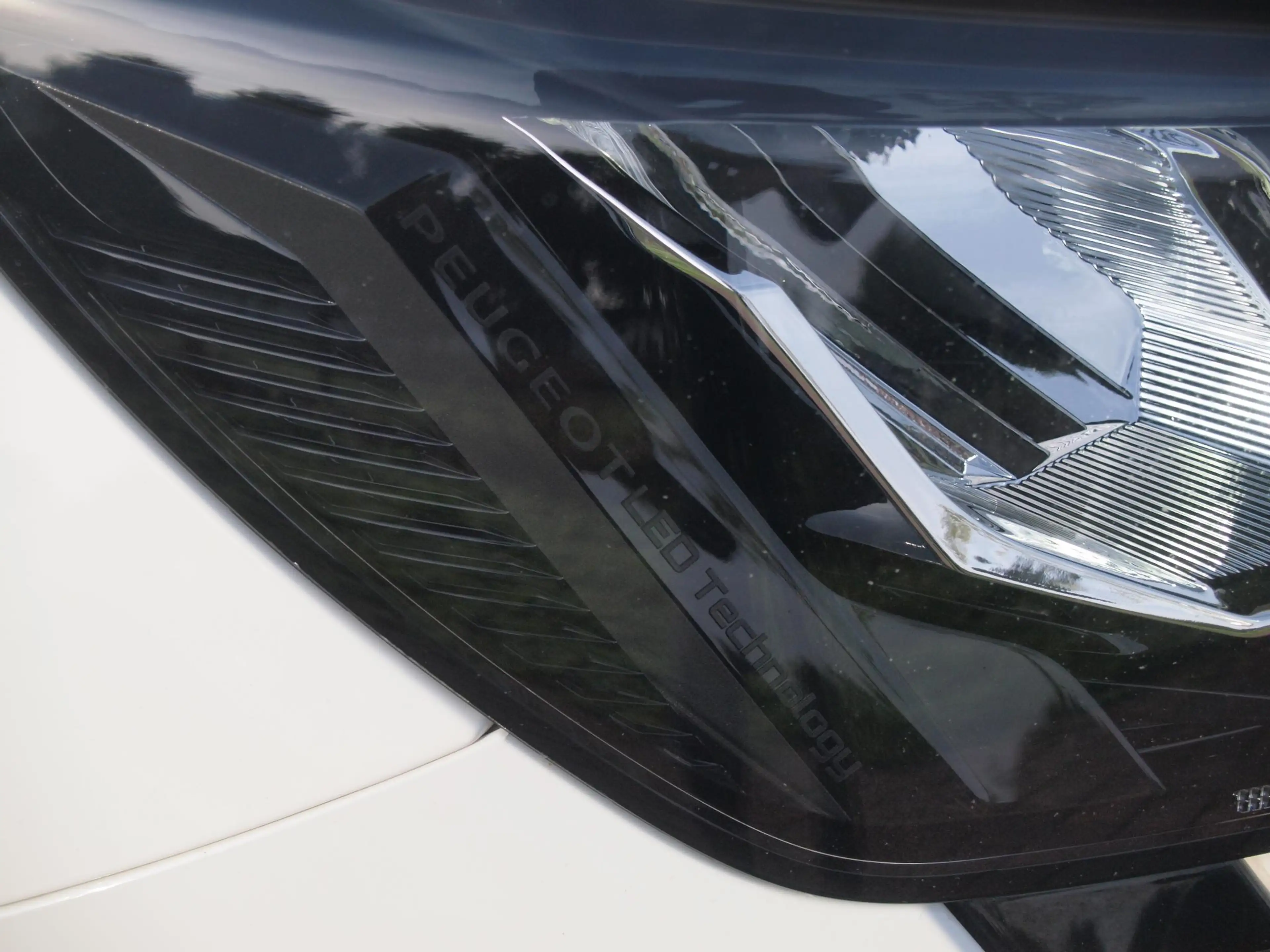 Peugeot e-208 EV 50 kWh | SOH 92% | Apple Carplay | Parkeersenso — photo 12