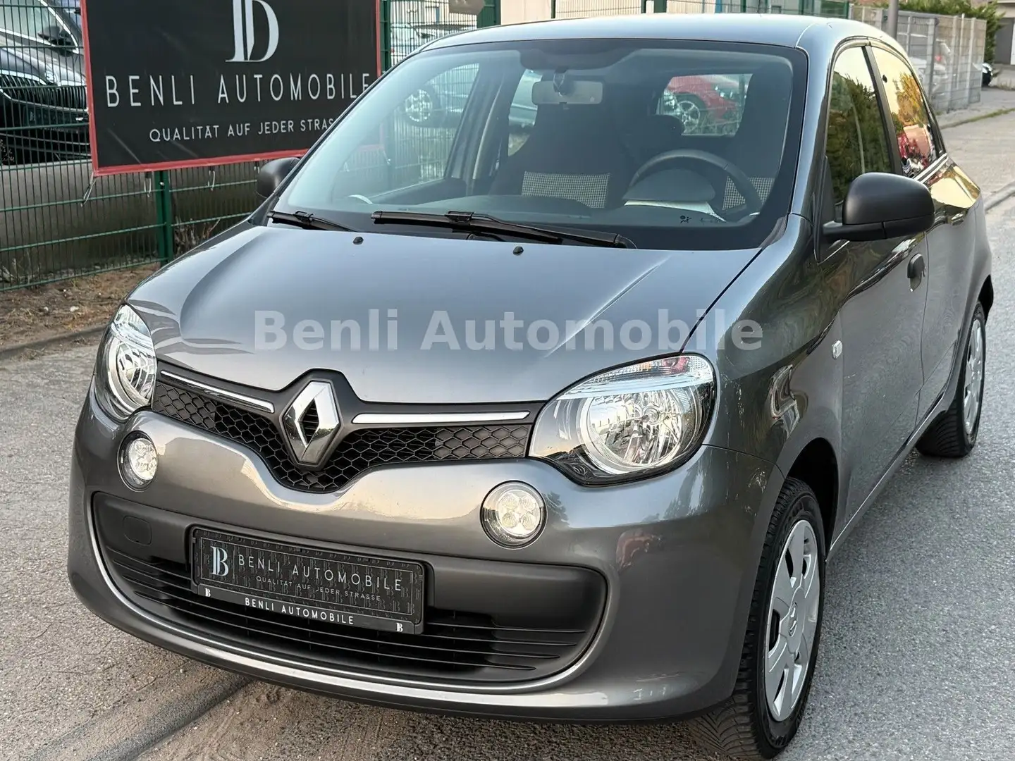 Renault Twingo Life/ERST 42TKM/KLIMA/TÜV-NEU/SERVICE-NEU Gris - 1