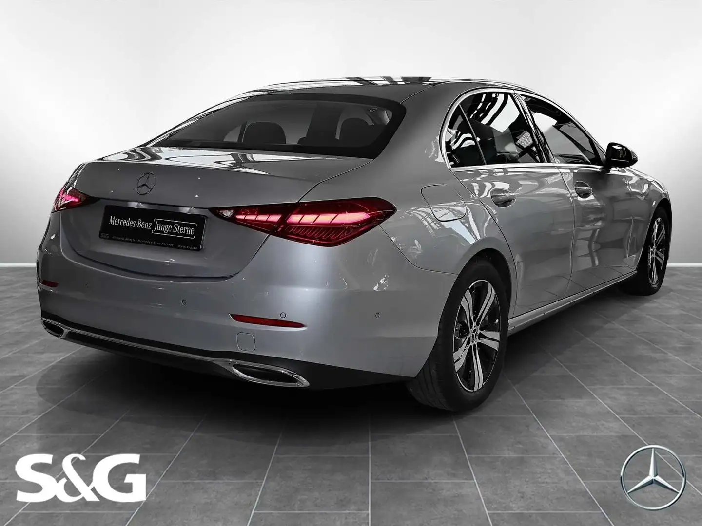 Mercedes-Benz C 180 TOTWINKEL+KAMERA+CARPLAY+SPURHALTE+LED+17" Silber - 2