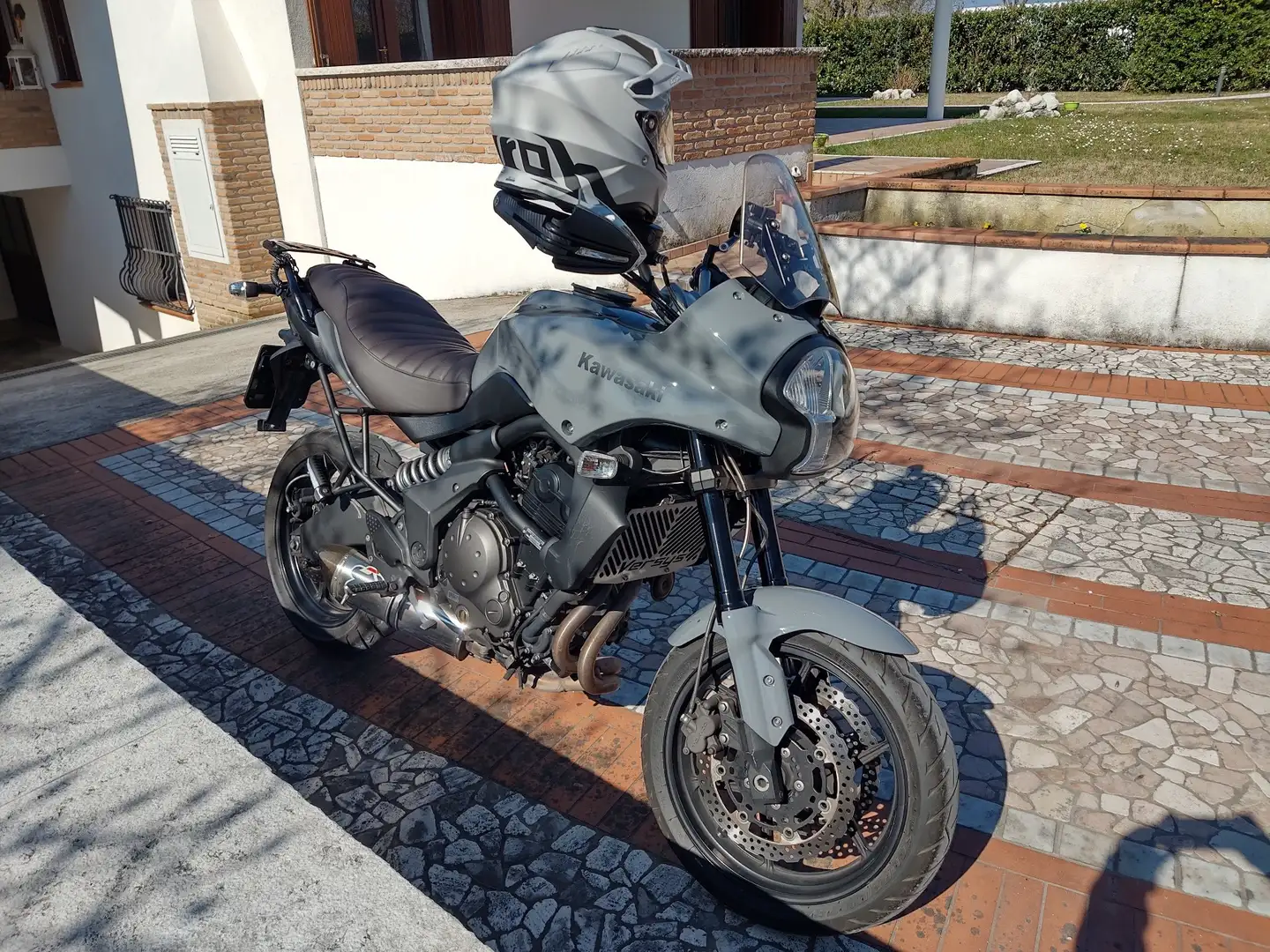 Kawasaki Versys 650 Grau - 1