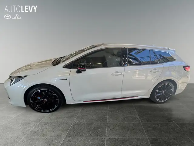 Toyota Corolla view 3