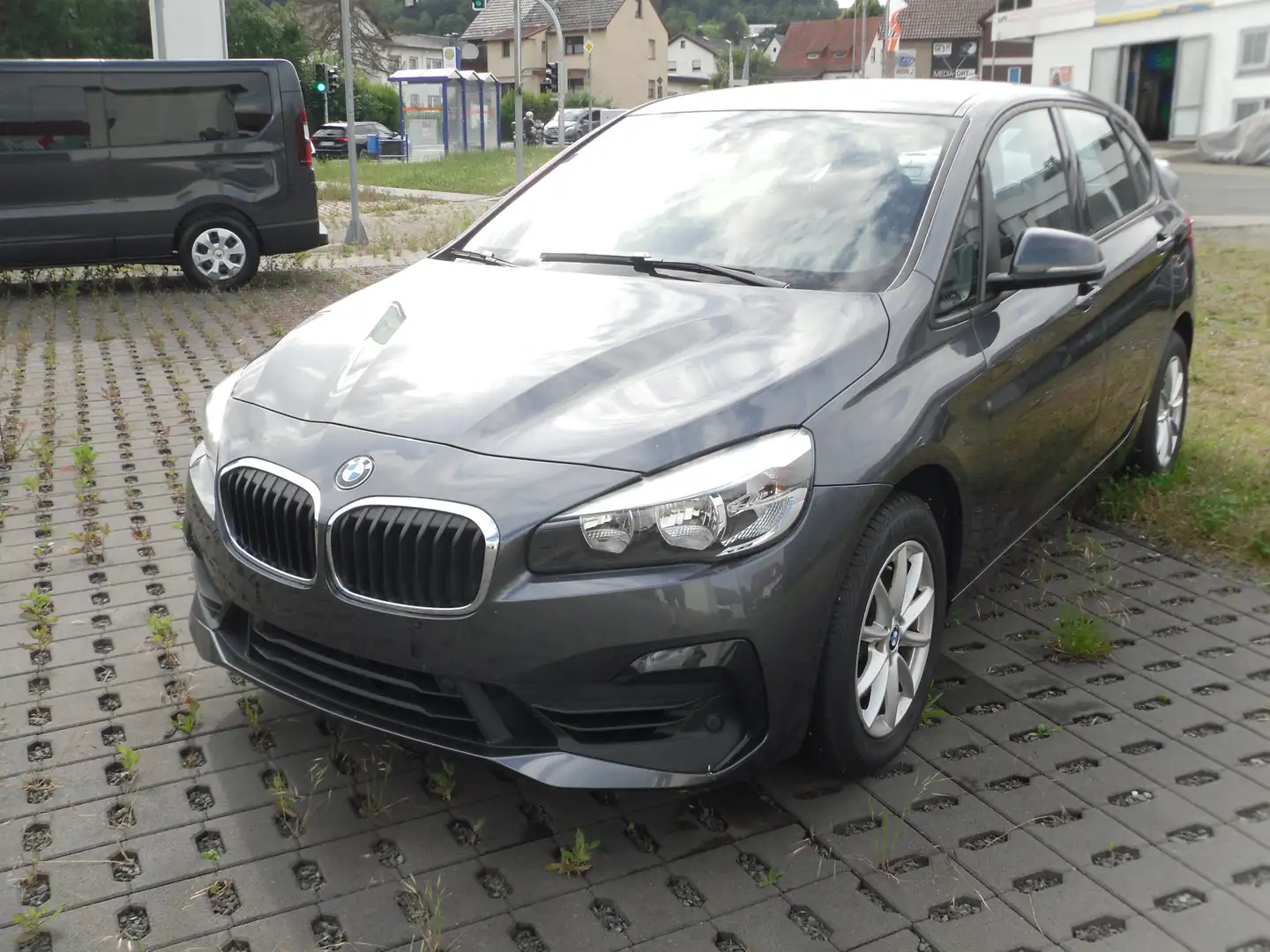 BMW 220 Modell Advantage 1.Hd.NR,sehr wenig km Allwetterr Grau - 1