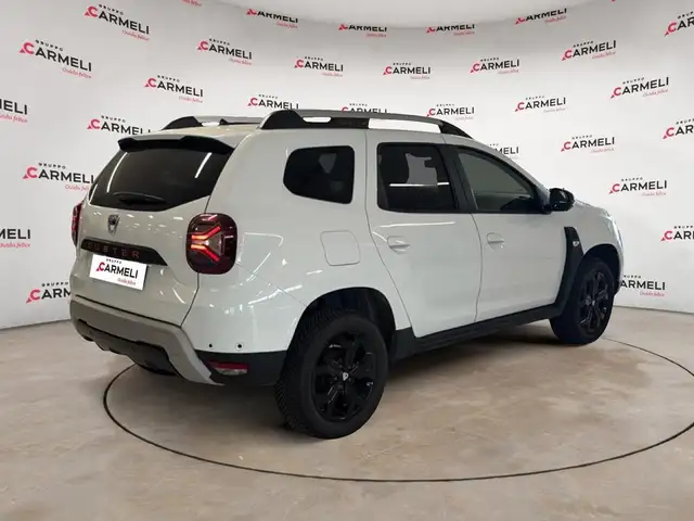 Dacia Duster view 4