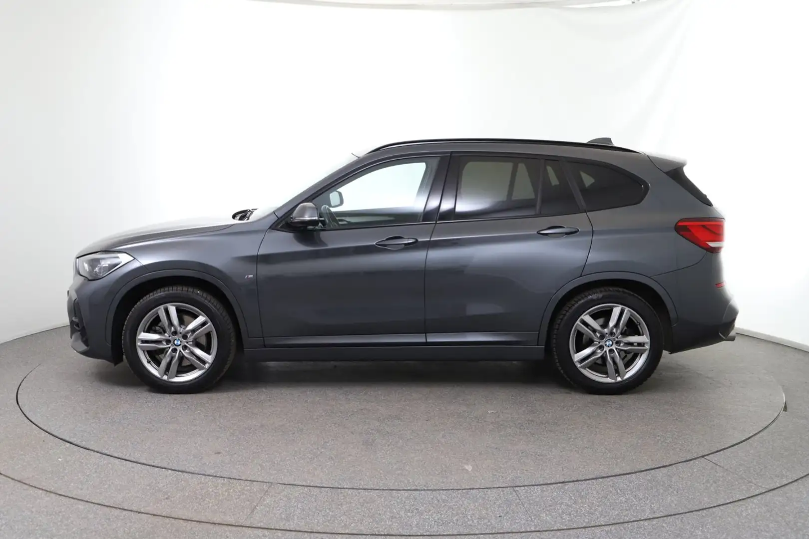 BMW X1 xDrive 20d Aut. Grau - 2