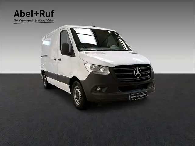 Mercedes-Benz Sprinter view 6