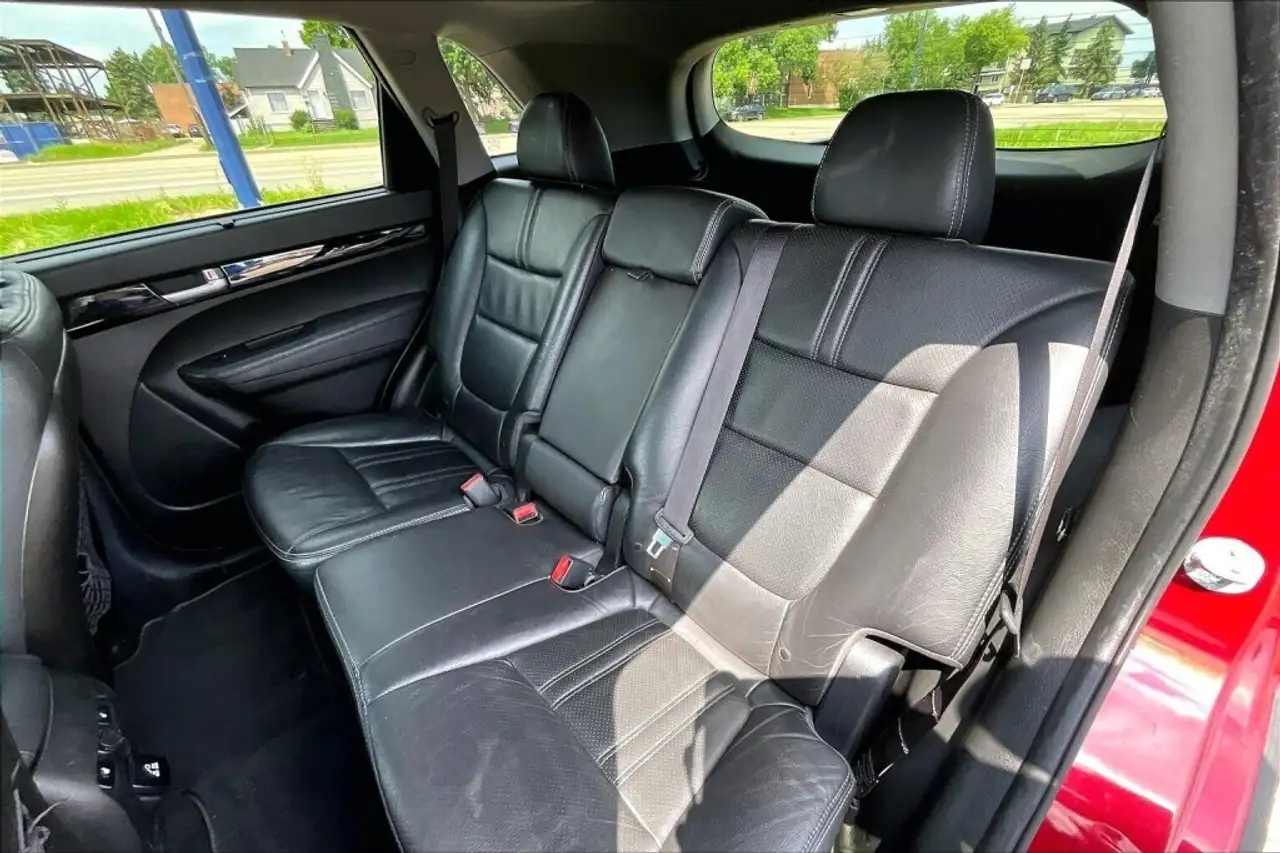 Kia Sorento photo Kia Sorento
