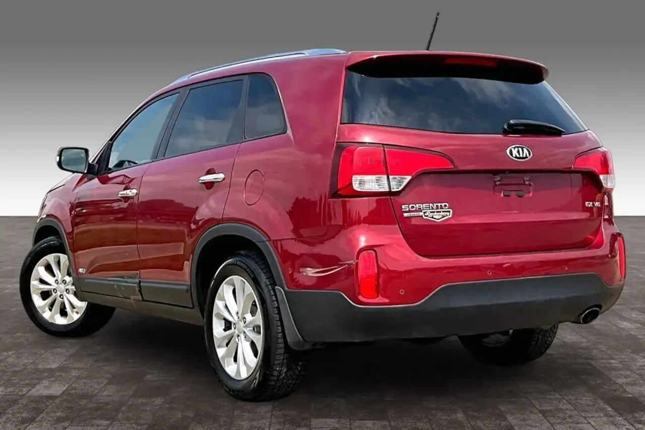 Kia Sorento photo Kia Sorento