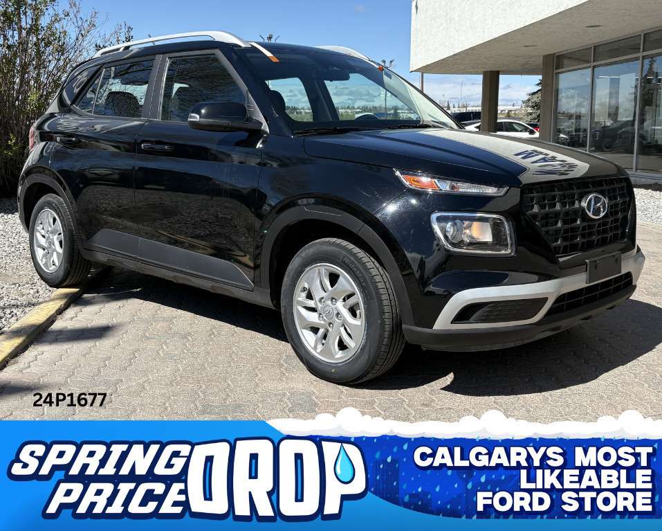 Black 2024 Hyundai Venue SUV / Crossover Automatic