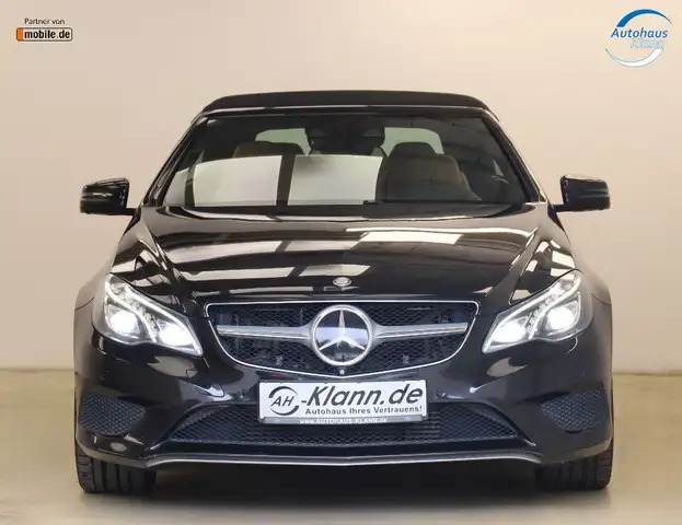 Mercedes-Benz E-Class view 3