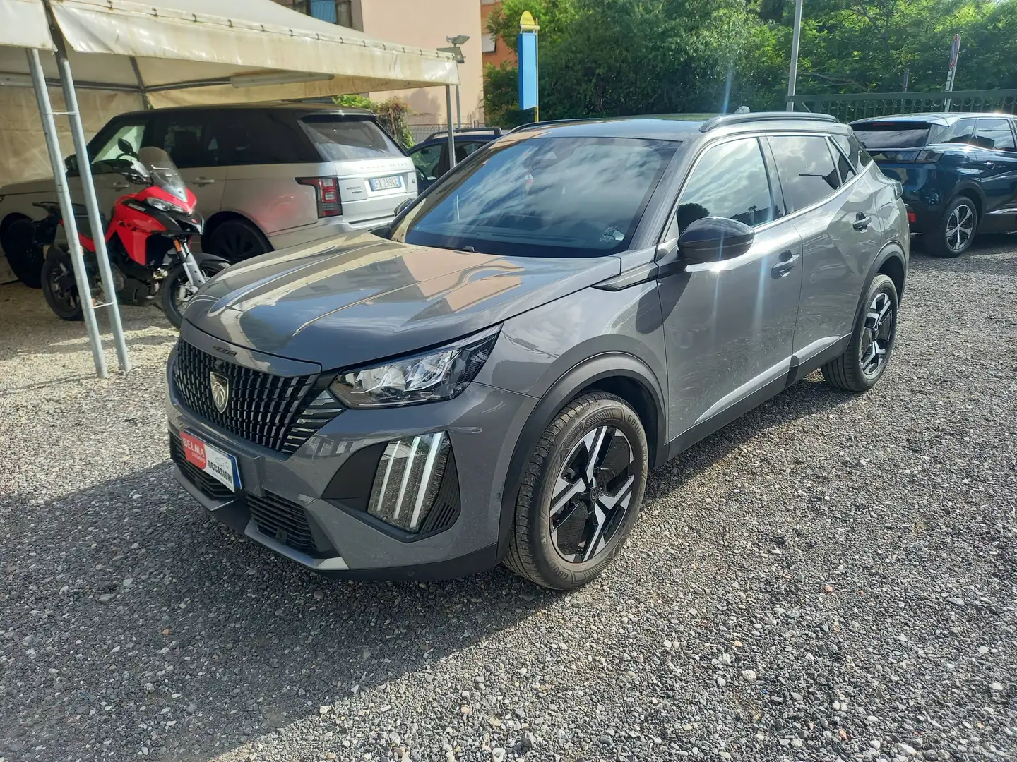 Peugeot 2008 2008 II 2023 1.2 puretech Allure s Grau - 1