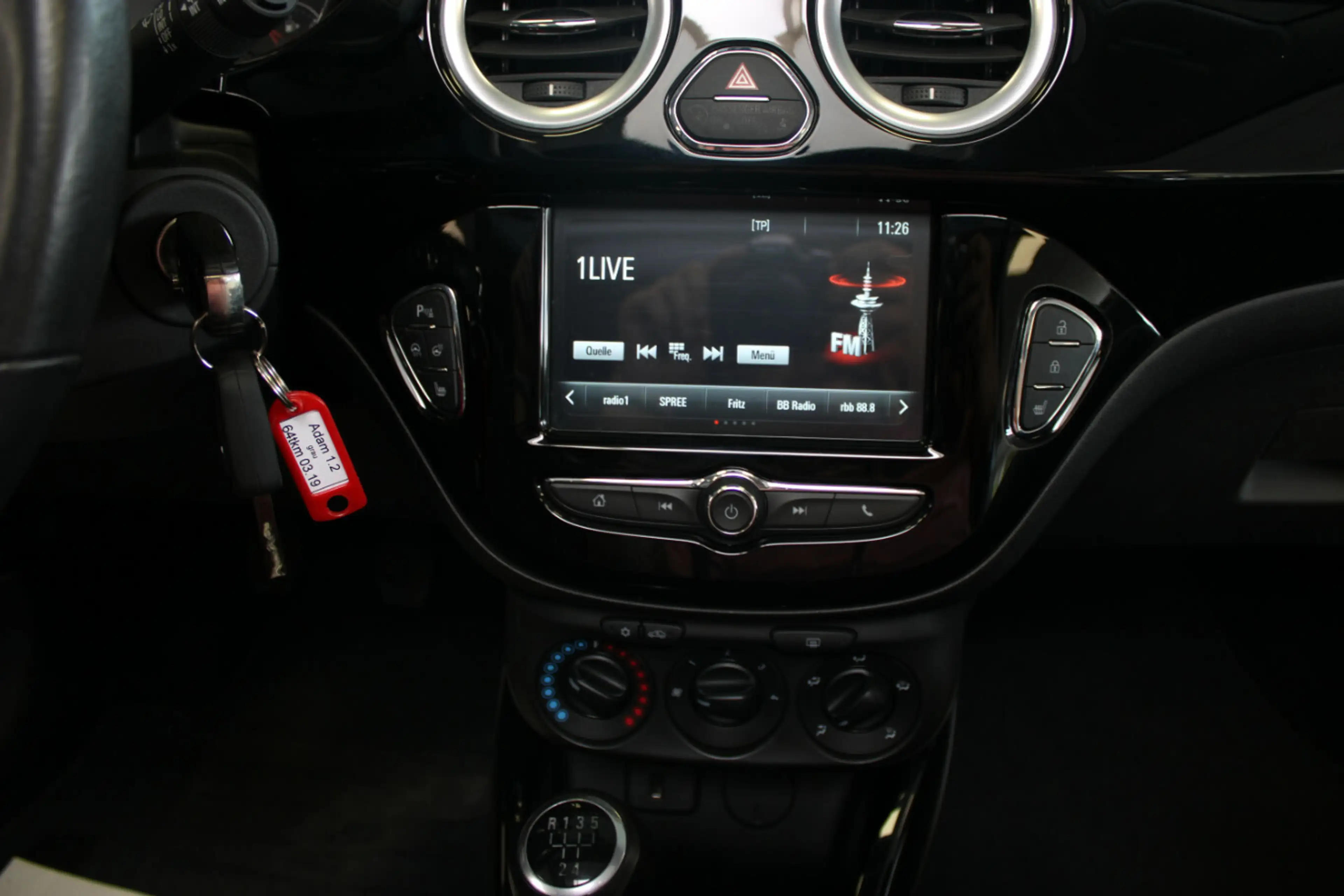 Opel Adam 1.2 Open Air 120 Jahre — photo 11