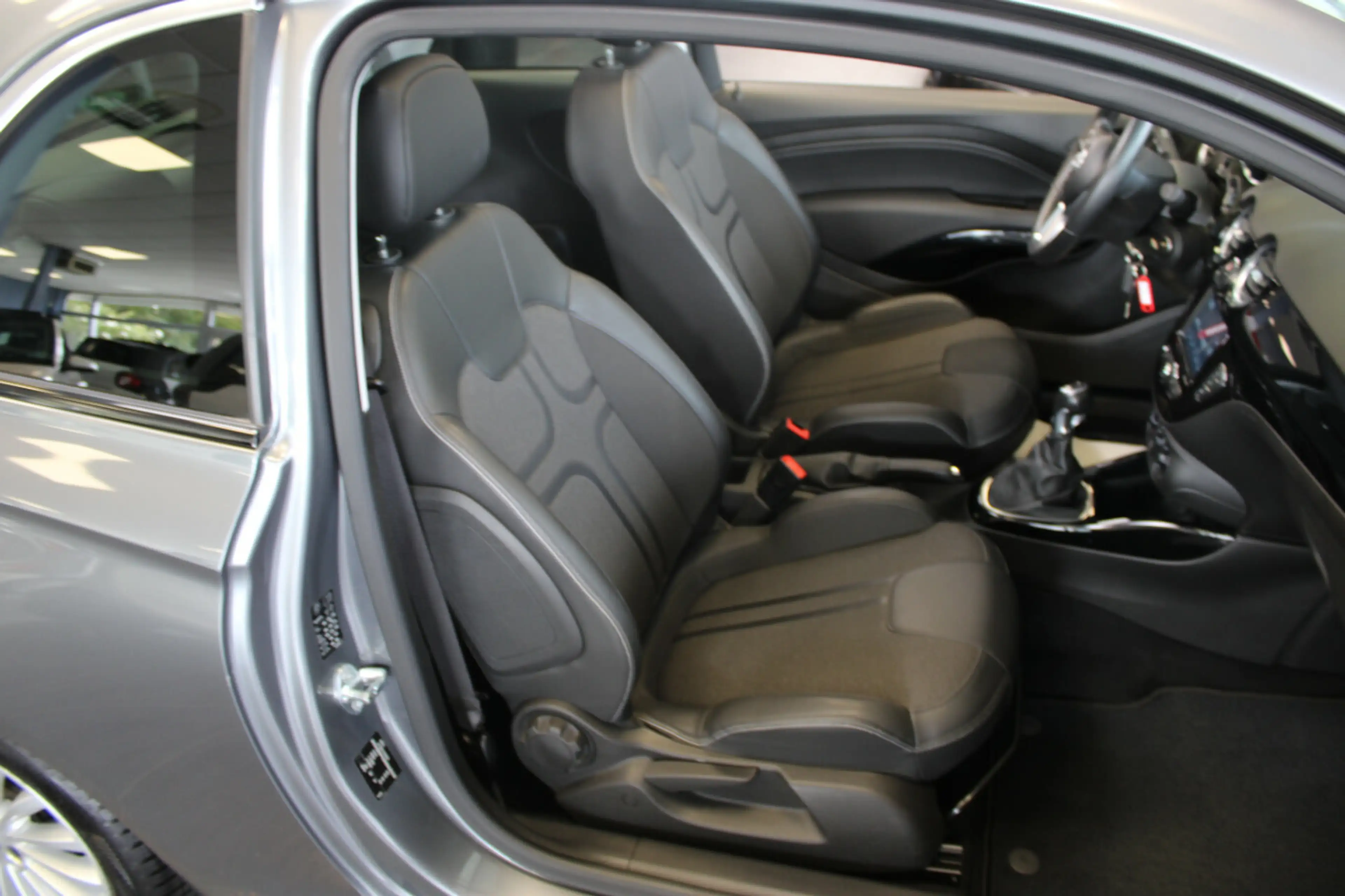 Opel Adam 1.2 Open Air 120 Jahre — photo 12