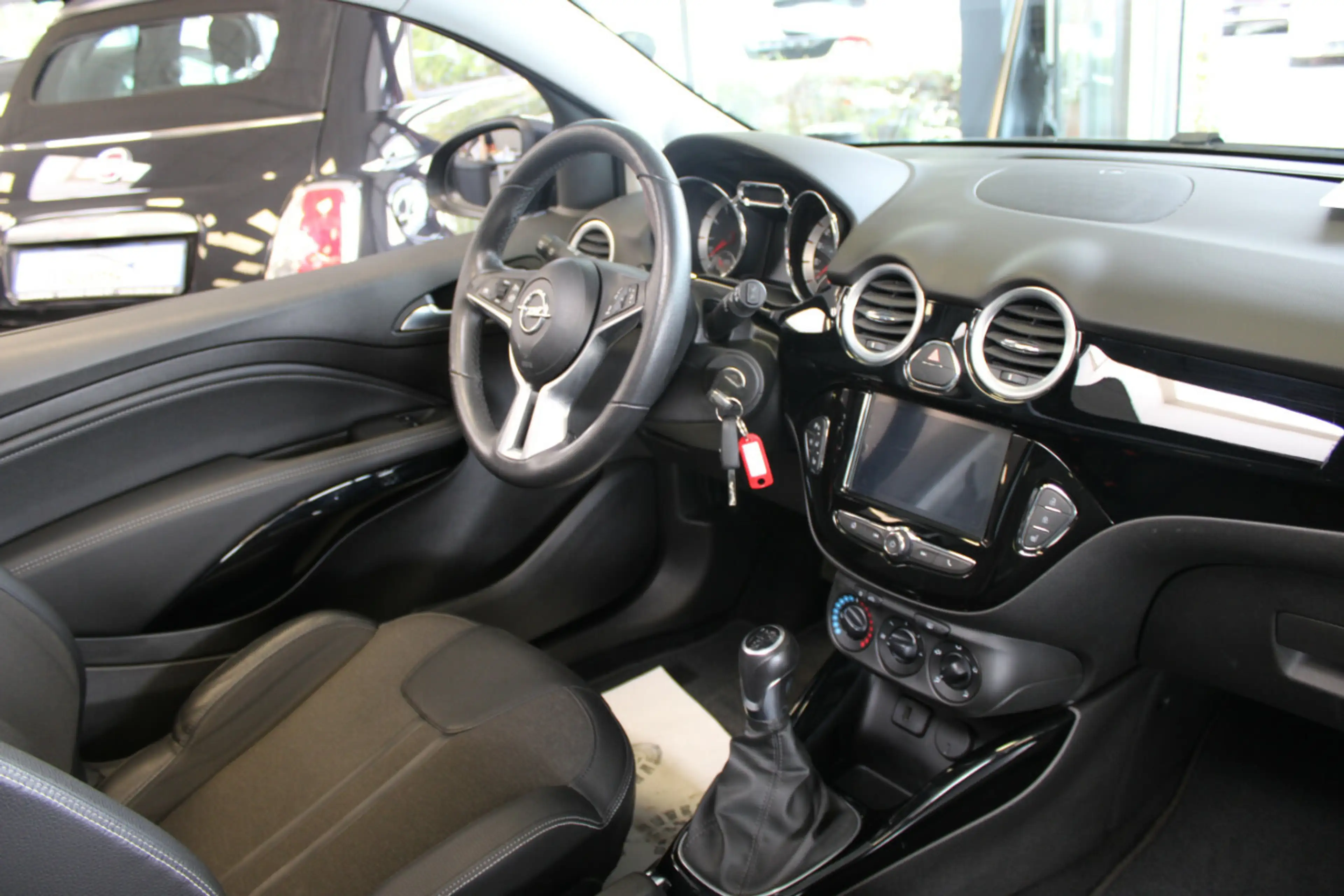 Opel Adam 1.2 Open Air 120 Jahre — photo 9