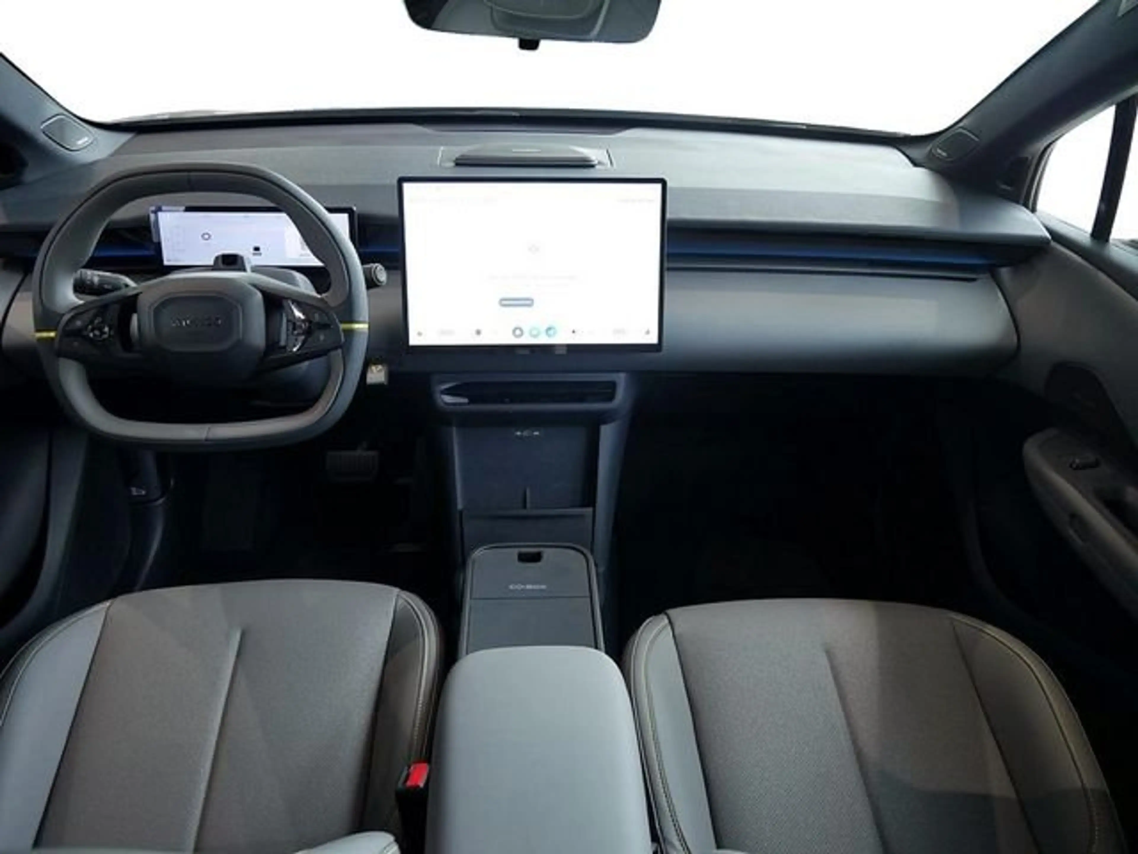 Lynk & Co 02 200 kW More KAMERA NAVI W-LAN ACC LED PANO — photo 10