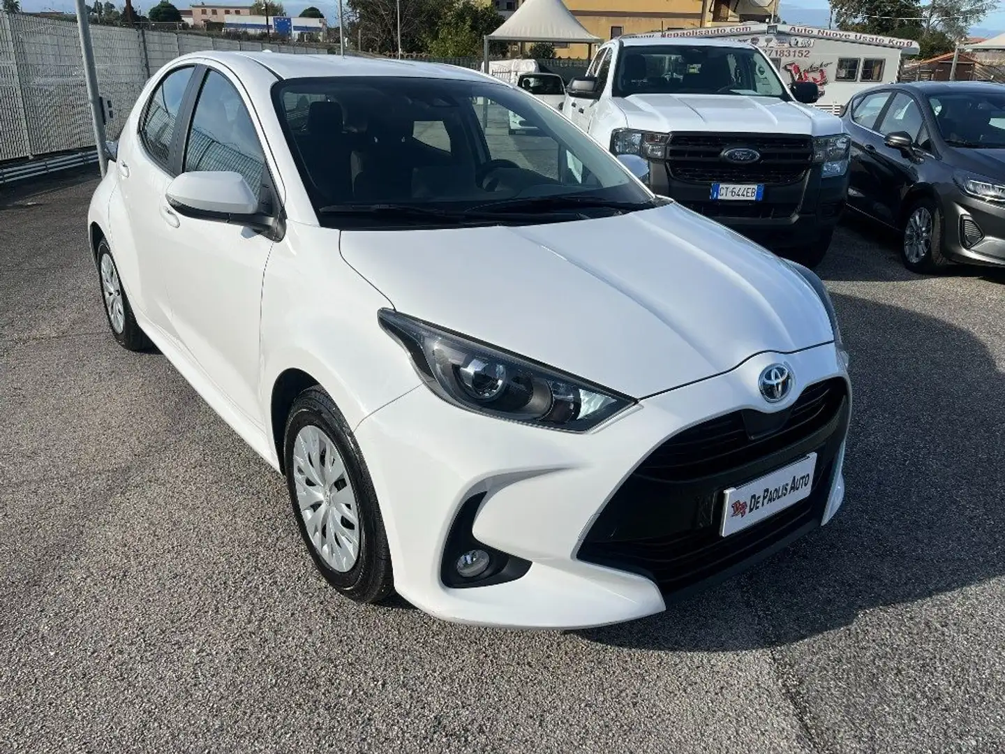 Toyota Yaris 1.5 Hybrid 5 porte Active Bianco - 2