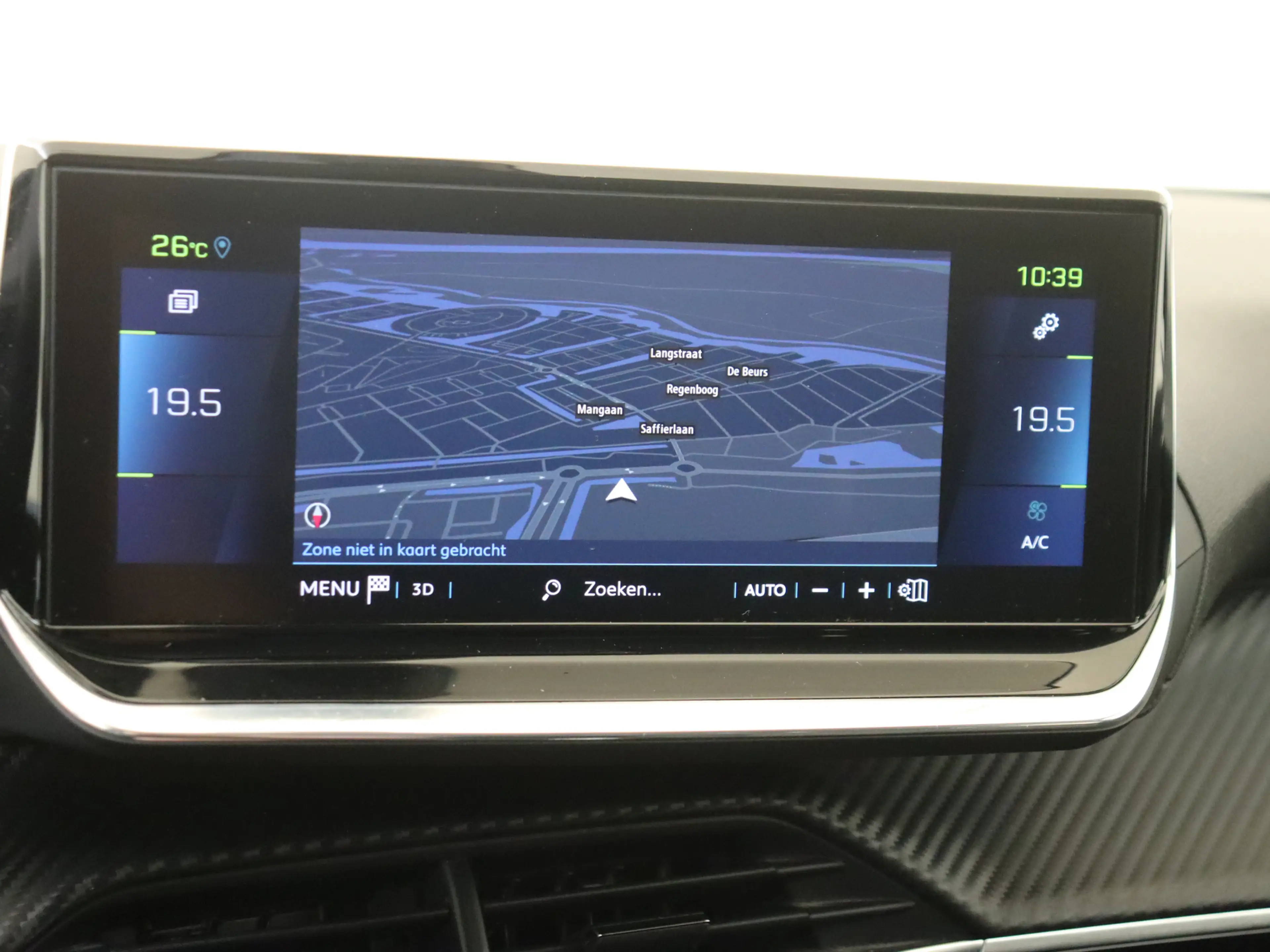 Peugeot e-2008 EV Allure Pack 50 kWh YP — photo 15