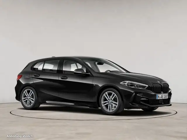 BMW 1 Series view 9