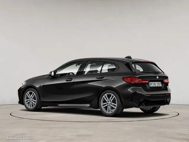 BMW 1 Series view 6