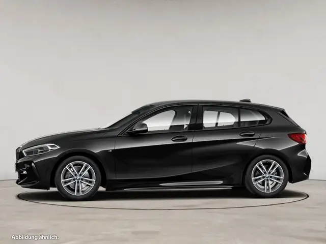 BMW 1 Series view 5