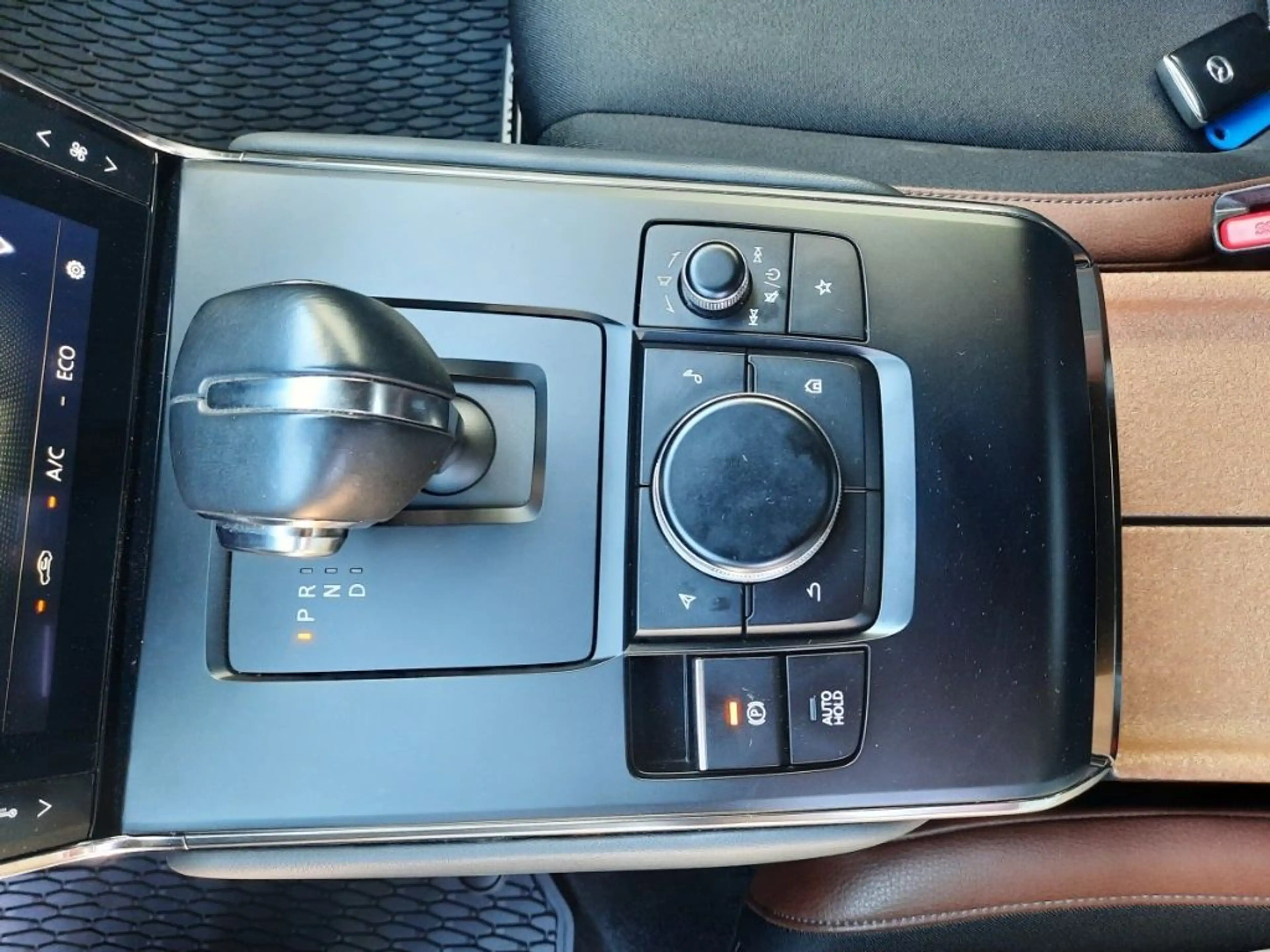Mazda MX-30 Advantage Matrix HUD ACC Kamera NAVI — photo 15