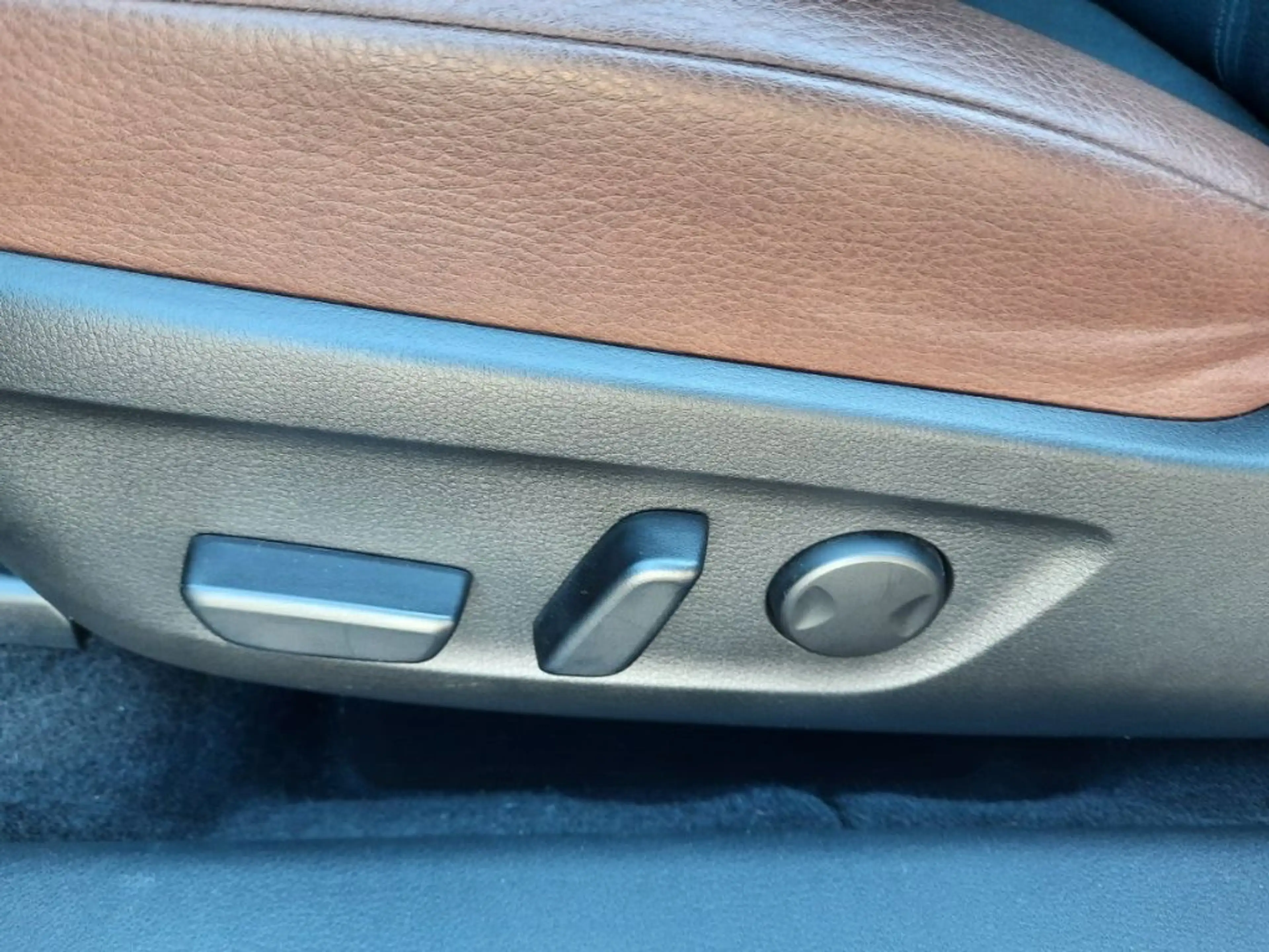 Mazda MX-30 Advantage Matrix HUD ACC Kamera NAVI — photo 11