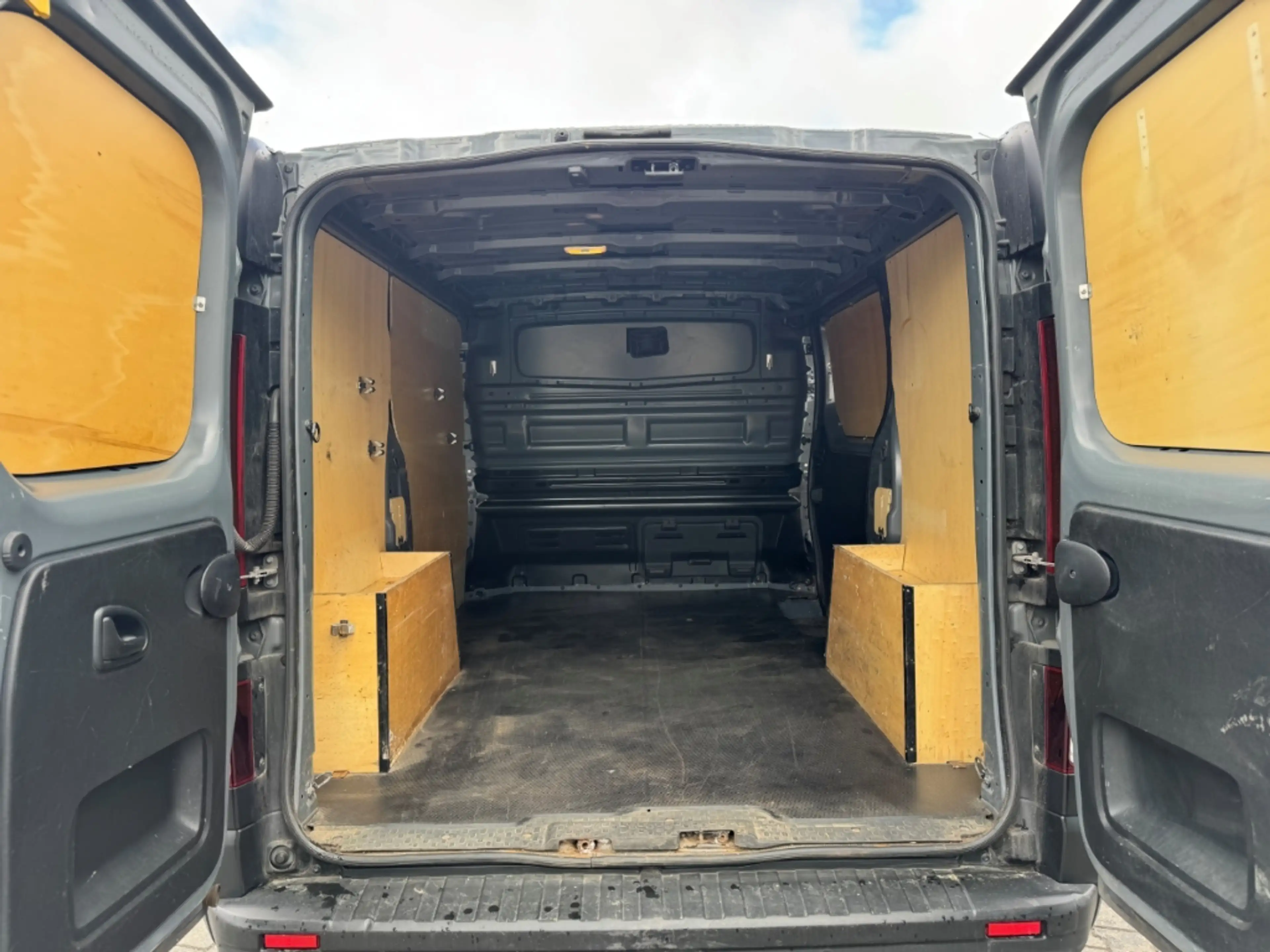 Renault Trafic Kasten L1H1 2,8t Komfort LED Temp Tel.-Vorb. PDC S — photo 10