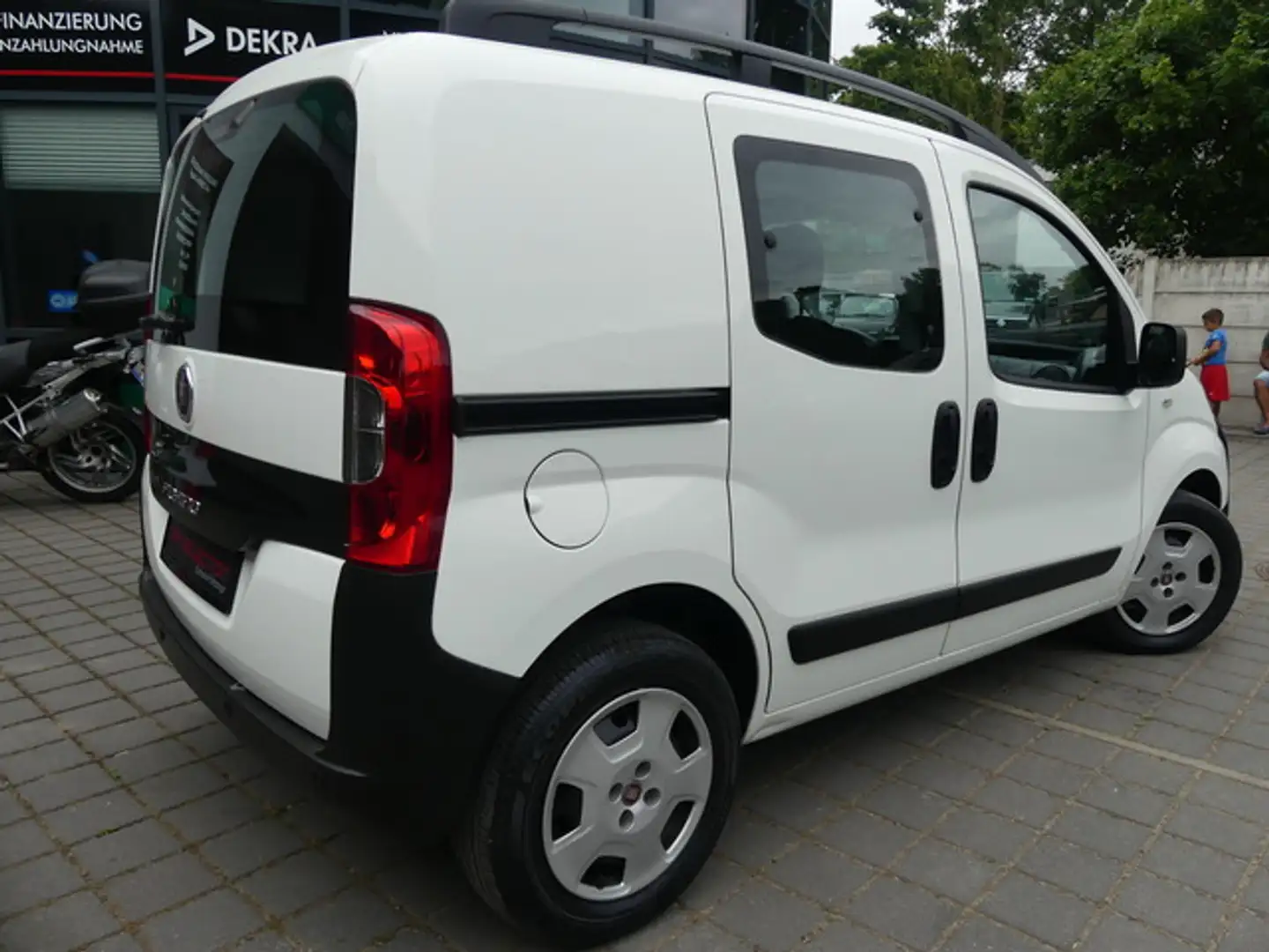 Fiat Fiorino SX Kombi KLIMA/PDC/SHZ/DAB Weiß - 2