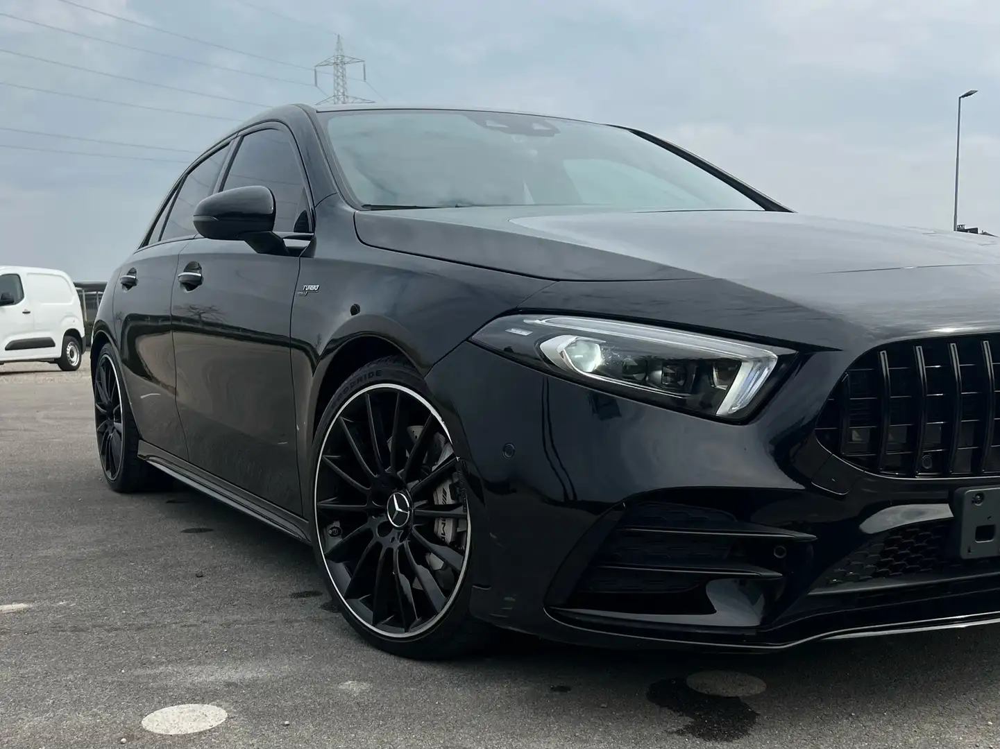 Mercedes-Benz A 35 AMG - 1